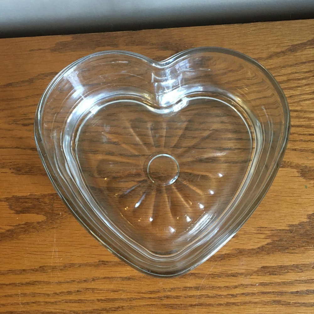 Heart Shaped Clear Glass Dish Candy Trinket Embossed Sunburst Bottom Vintage